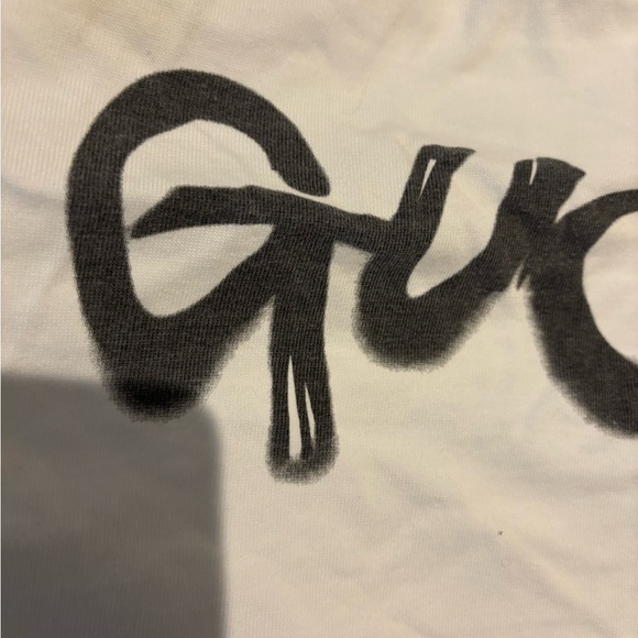 Gucci White Graphic T-Shirt - Picture 5 of 6